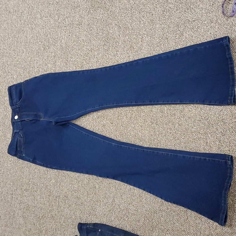 Shein Blue Jeans Flare Leg Size 6